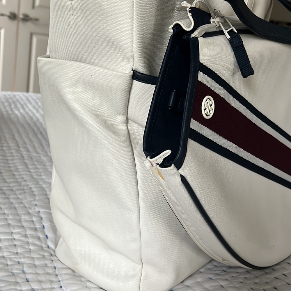 Tory Burch White and Burgundy Travel Bag - Picture 2 of 10